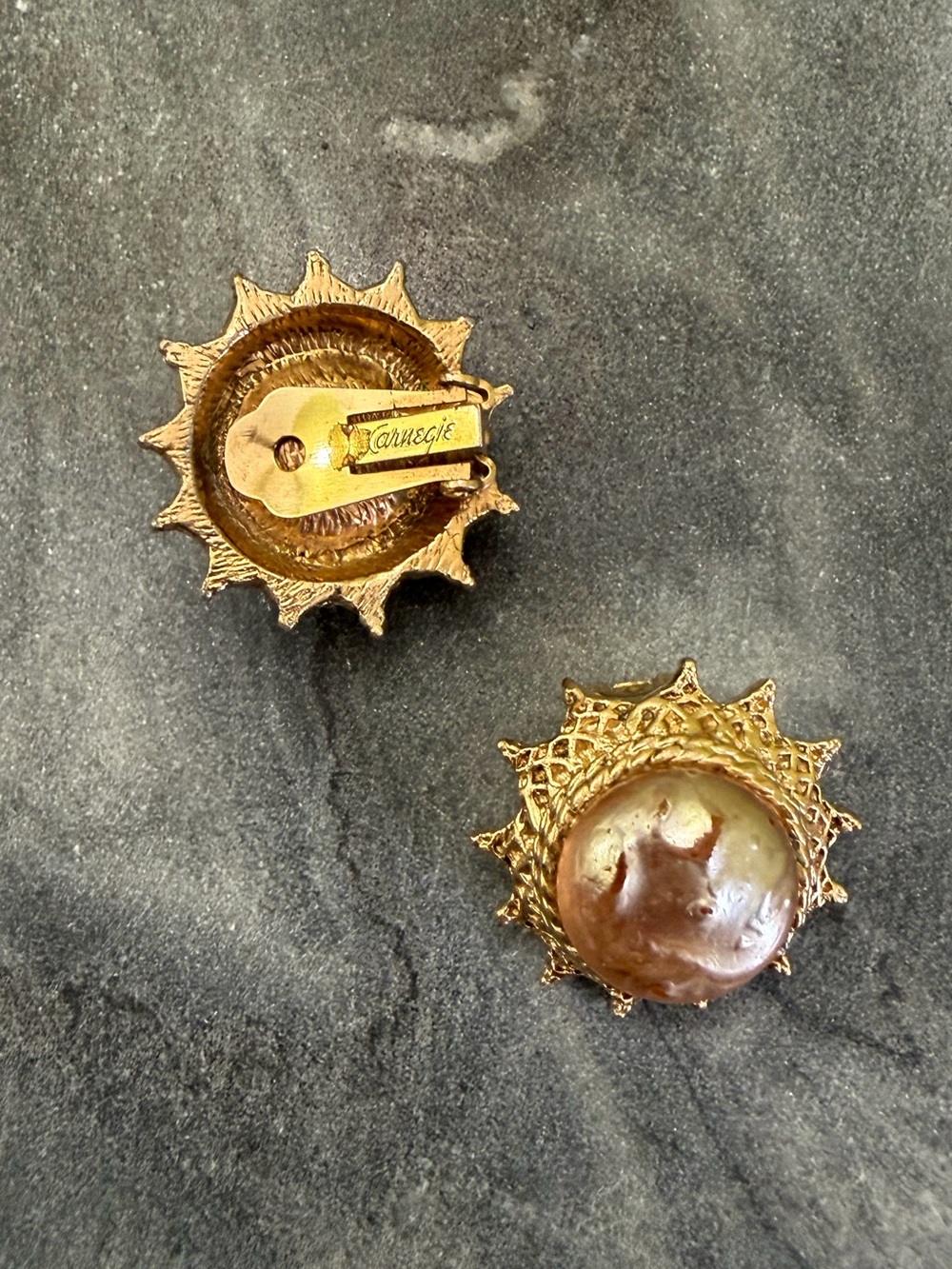 Vintage Hattie Carnegie Golden Champagne Sun Pearl Statement Clip On Earrings - Picture 9 of 11